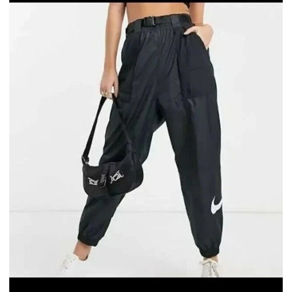 Nike Size Small Black Sportswear Tech Pack Women's Woven Pants Belt not included